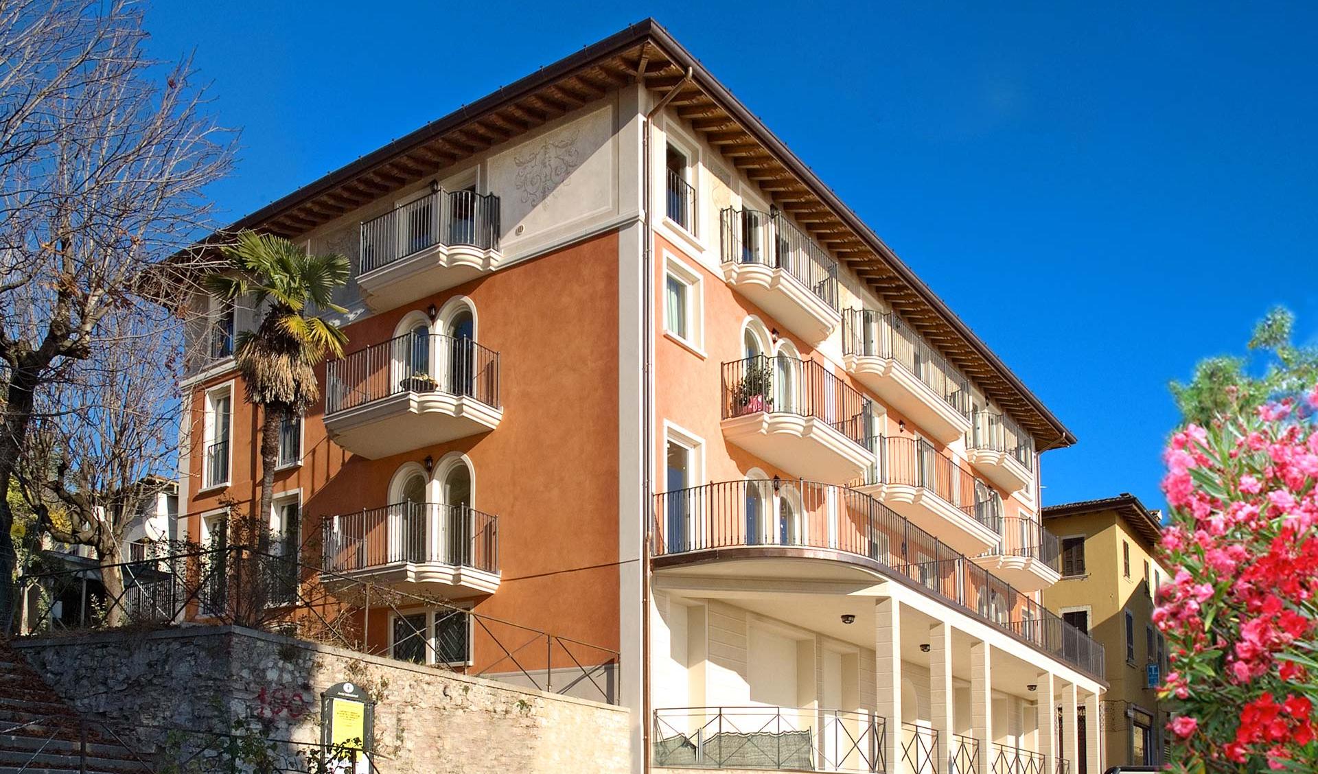 Ristrutturazione Ex Albergo Centrale