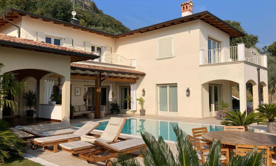 Villa singola in Gardone Riviera