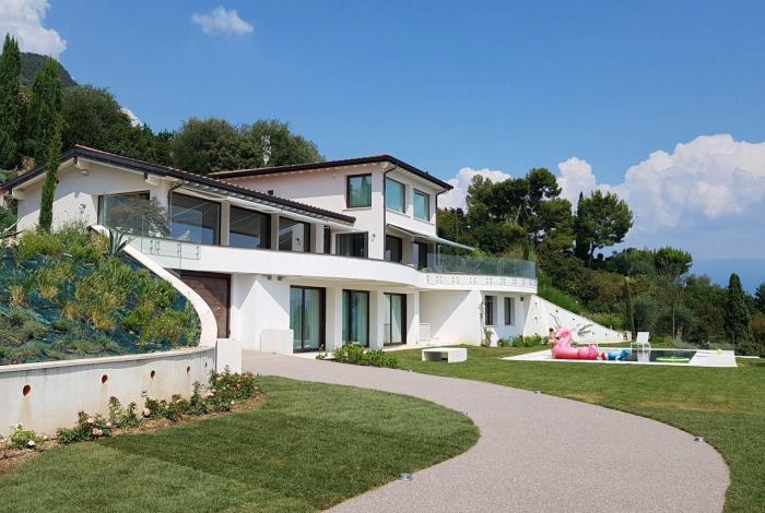 Villa in loc. Traina Gardone Riviera